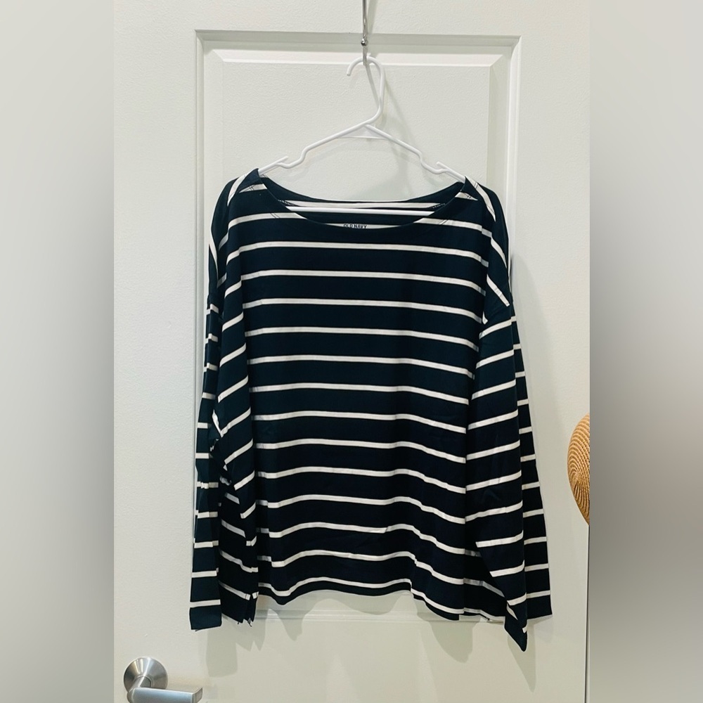 NEW…Striped Navy and White Mariner Loose-Sleeve Too - Picture 4 of 4